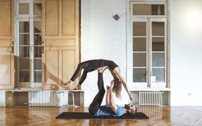 18 Yoga Poses For Two People – Try With Your Partner